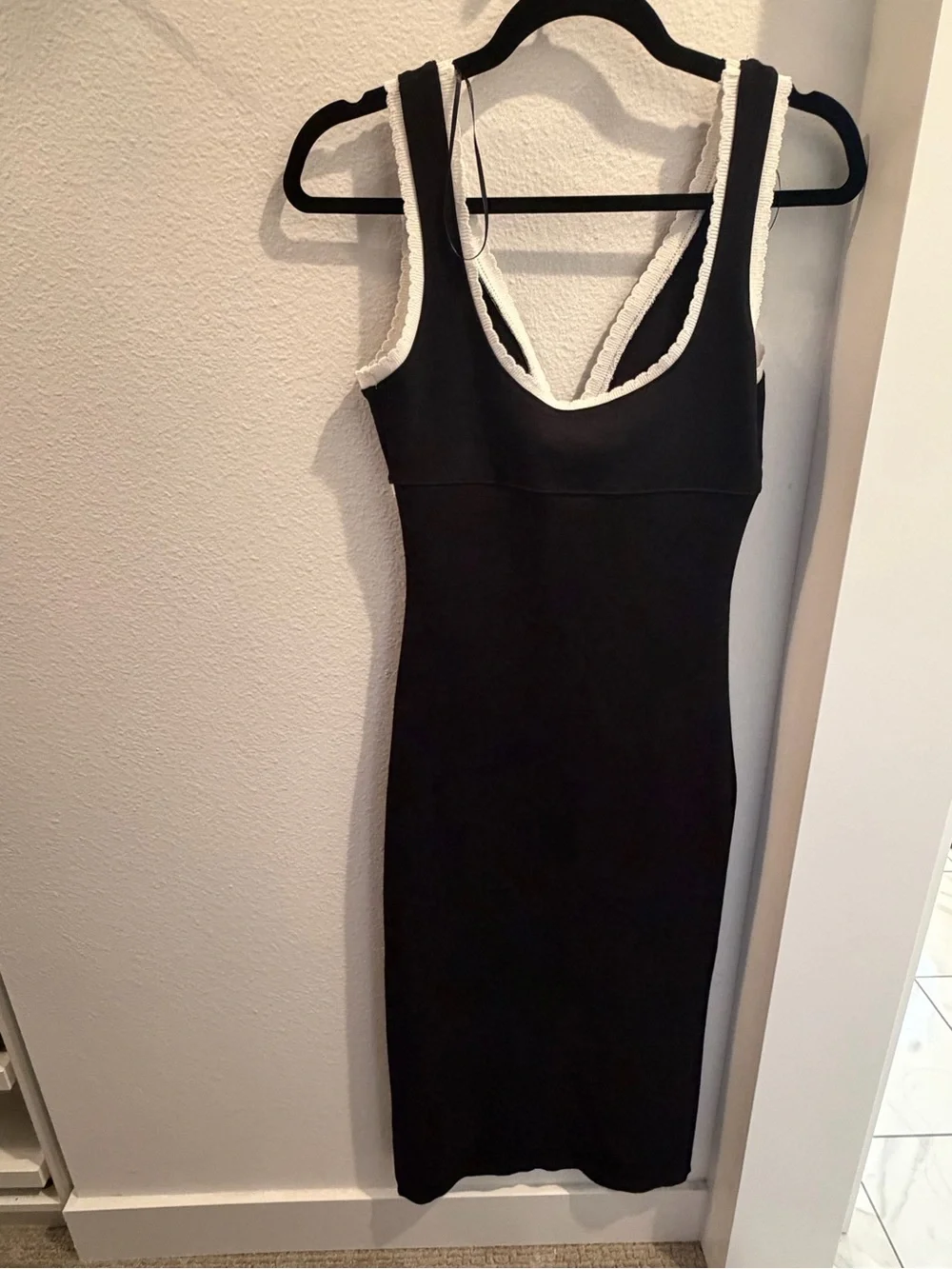 Black Zara Midi Dress with White Trim - Picture 2 of 3